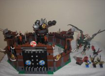   Lego Vikings (Viking Erőd, Vár) - Viking Fortress against the Fafnir Dragon 7019 