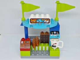 Lego Duplo Vasúti büfé 10875-ös szettből