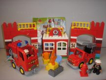 Lego Duplo - Tűzoltóállomás 10593 (katalógussal)