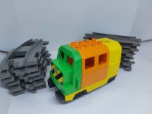    Lego Duplo mozdony, lego duplo vonat SZERVÍZELT + 12 db szürkésbarna kanyar sín (Szervizünk által kipróbált, átvizsgált vonat)