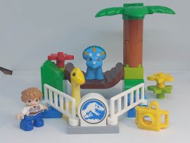 Lego Duplo - Szelíd óriások állatkerti simogatója 10879 