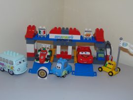 Lego Duplo - Megállás a bokszutcában 5829