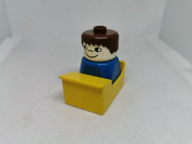 Lego Duplo iskolapad figurával