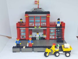 Lego Train - Vonat állomás 4556 (katalógussal)