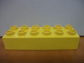 Lego Duplo kocka 2*6  (egy pöttye kicsit hibás)