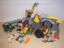 Lego City - Bánya 4204 (egy figura hiány)