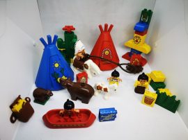 Lego Duplo - A nagyfönök tábora 2436 