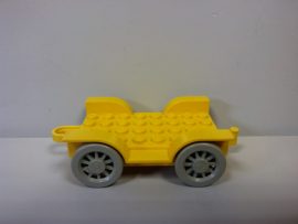 Lego Fabuland Kocsi alap 4*8