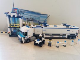 Lego City - Rendőrségi Teherautó 7743 (katalógussal) !