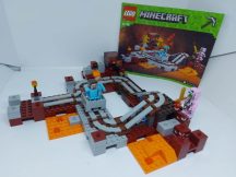   LEGO Minecraft - LegoThe Nether Railway (21130) katalógussal