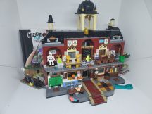   LEGO Hidden Side - Szellemjárta gimi Newburyben (70425) (katalógussal)