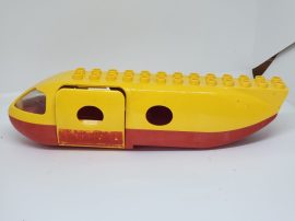 Lego Duplo Repülő Test (kopott, oldalsó ajtaja laza)