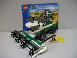 Lego City - Kombájn 7636 (katalógussal)
