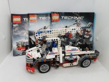   LEGO Technic - Önjáró kosaras emelő (8071) (katalógussal) 