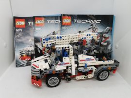 LEGO Technic - Önjáró kosaras emelő (8071) (katalógussal) 