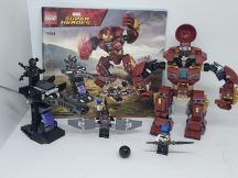   LEGO Marvel Super Heroes - Hulkbuster összecsapás (76104) (katalógussal) (kicsi eltérés)