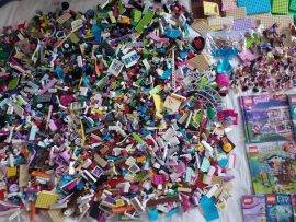 10 kg FRINDS, ELVES ÖMLESZTETT, VEGYES, KILÓS LEGO (lego friends, elves) sok minifigurával, alaplappal, katalógusokkal 10 kg FRINDS, ELVES ÖMLESZTETT, VEGYES, KILÓS LEGO (lego friends, elves) sok minifigurával, alaplappal, katalógusokkal