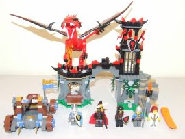Lego Castle - Dragon Mountain, Vár (70403)