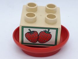 Lego Duplo eper tányérral