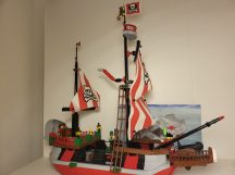   Lego Juniors - Captain Redbeard's Pirate Ship 7075 (katalógussal)