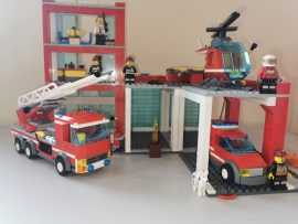 Lego City - Tűzoltóállomás 60004