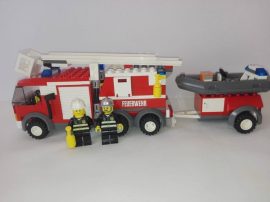 LEGO City - Tűzoltóautó 7239 (katalógussal)