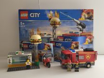   LEGO City - Tűzoltás a hamburgeresnél (60214) (doboz+katalógus)