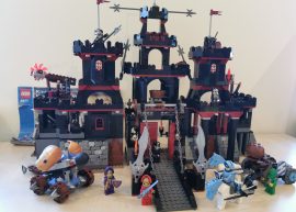 Lego Knights Kingdom II - Vár, Vladek sötét erődje 8877 (kicsi eltérés, hiány)
