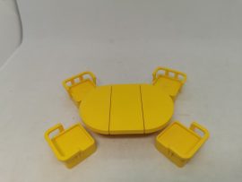 Lego Duplo asztal 4 db fotellel