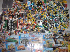11 kg ömlesztett, vegyes, kilós lego csomag (lego city vonatos készletekkel) 11 kg ömlesztett, vegyes, kilós lego csomag (lego city vonatos készletekkel)