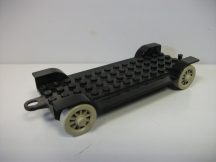 Lego Fabuland Kocsi alap 4*14 (akasztón pici repedés)
